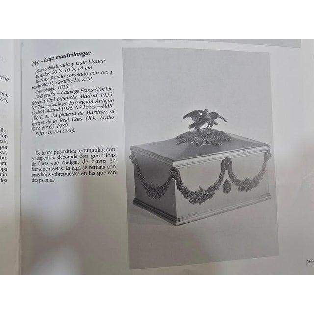 Spanish Royal Silver Box with Crest and Birds by Yanes for Patrimonio Naciona, 1960 For Sale - Image 11 of 12