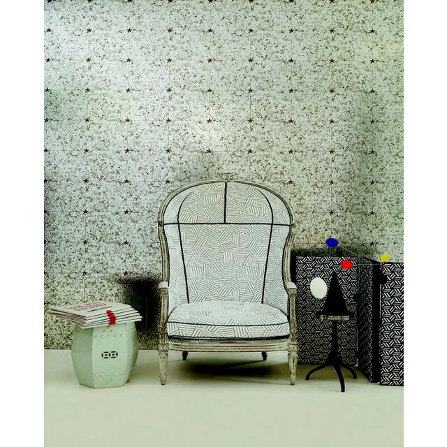 This listing is for a wallpaper sample only. If you'd like to purchase this wallpaper, please click here:...