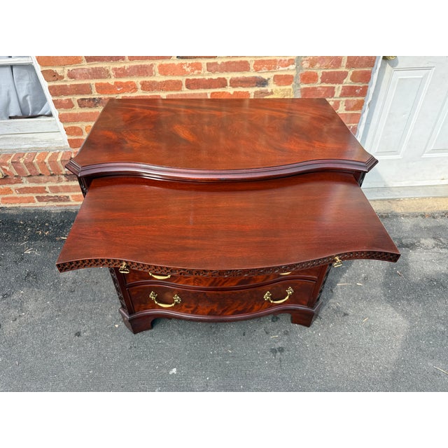 Henkel Harris Chippendale Style Serpentine Top Bachelor Chest of Drawers For Sale - Image 9 of 18