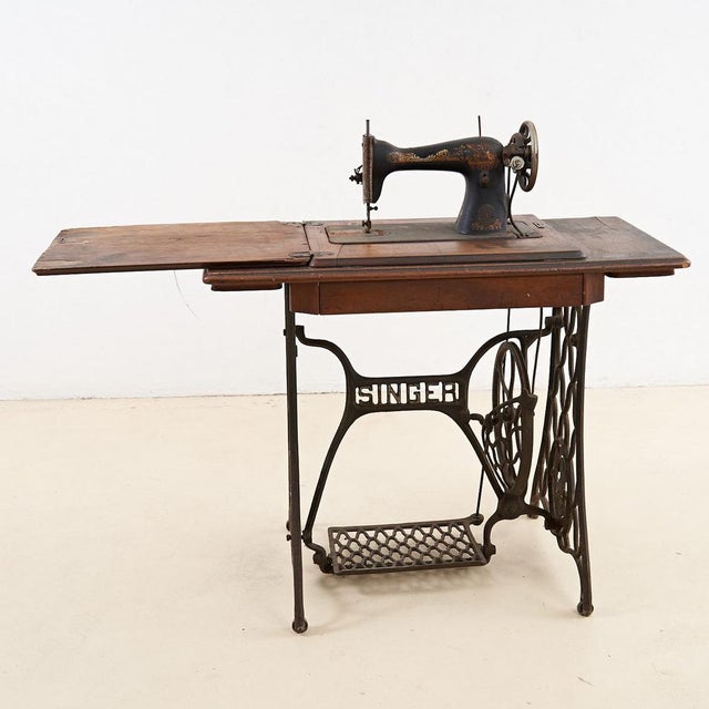 Wooden singer with sphinx collectible height: 78 width: 89 depth: 43 additional information style: vintage production...