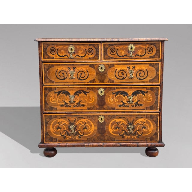Antique William & Mary Oyster Marquetry Chest, 1680 For Sale - Image 14 of 18