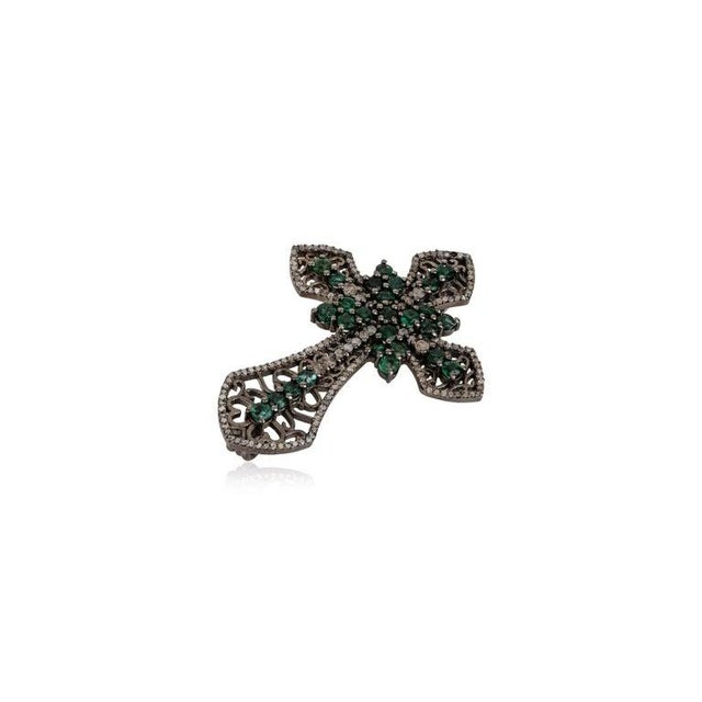 Art Deco-Inspired Emerald Diamond Cross Brooch Cum Pendant- Best for Gifting For Sale - Image 6 of 14