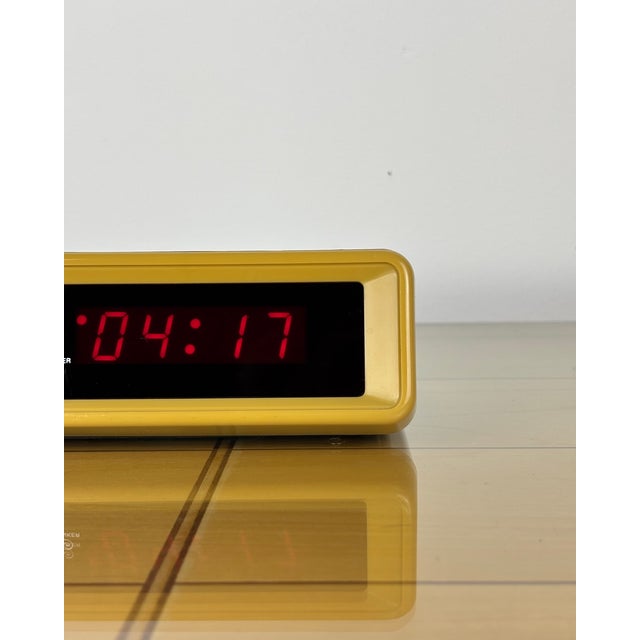 Plastic Vintage Digital Clock from Meister Anker / Quelle, 1975 For Sale - Image 7 of 12