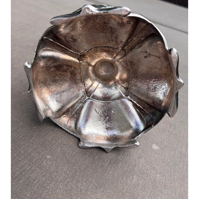Antique Queen City Silver Co. Silverplate Compote Pedestal Bowl | Laurel Motif | American Classical Centerpiece For Sale In Louisville - Image 6 of 12