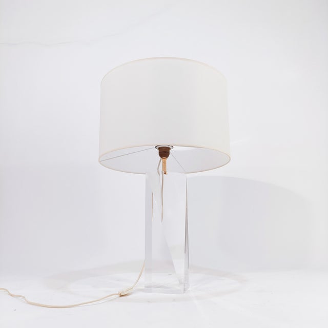 Large sculptural table or table lamp designed by Charles Hollis Jones, USA, 1970s. Body formed by a single solid...