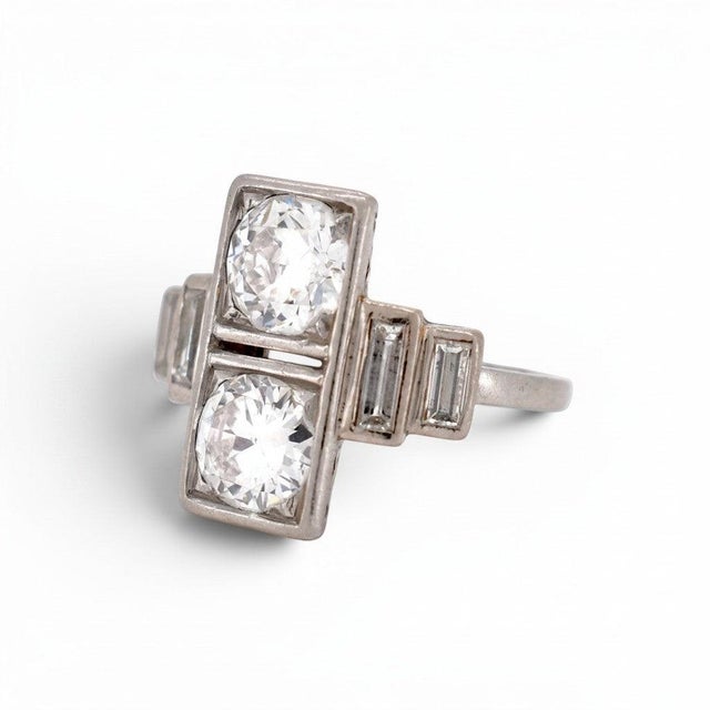 Antique Art Deco Platinum "Toi Et Moi" Old-Cut Diamond Ring, Size 6.75 For Sale - Image 4 of 7