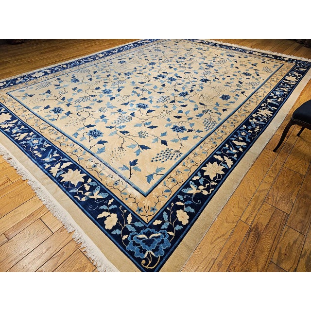 19th Century Oversized Chinese Peking Rug in All-Over Leaf & Vine Pattern For Sale In Chicago - Image 6 of 18
