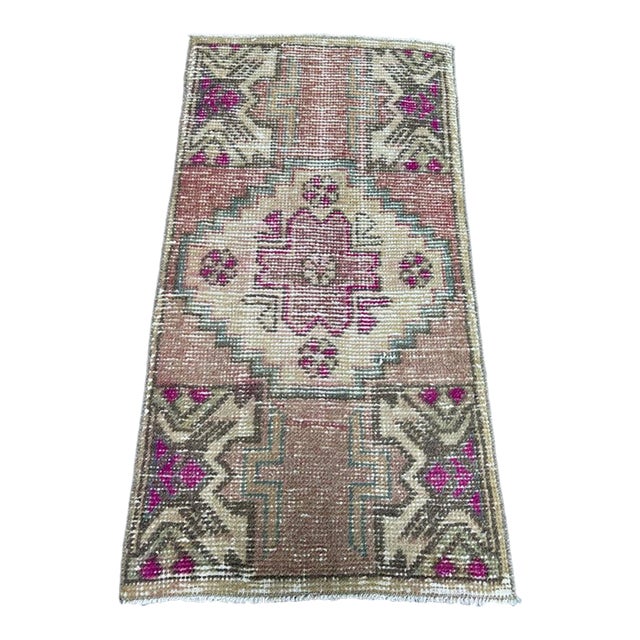 Turkish Yastik Rug 1'8" x 2'11" For Sale