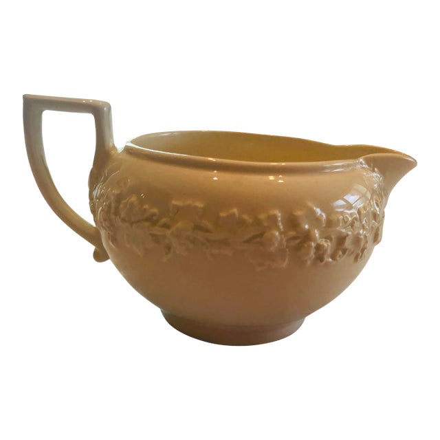 1960s Wedgewood Queensware Creamer For Sale