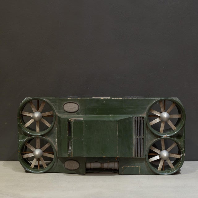 Mid-Century British Military Concept Vehicle Model "Vickers-Armstrong" C.1950 For Sale In San Francisco - Image 6 of 11