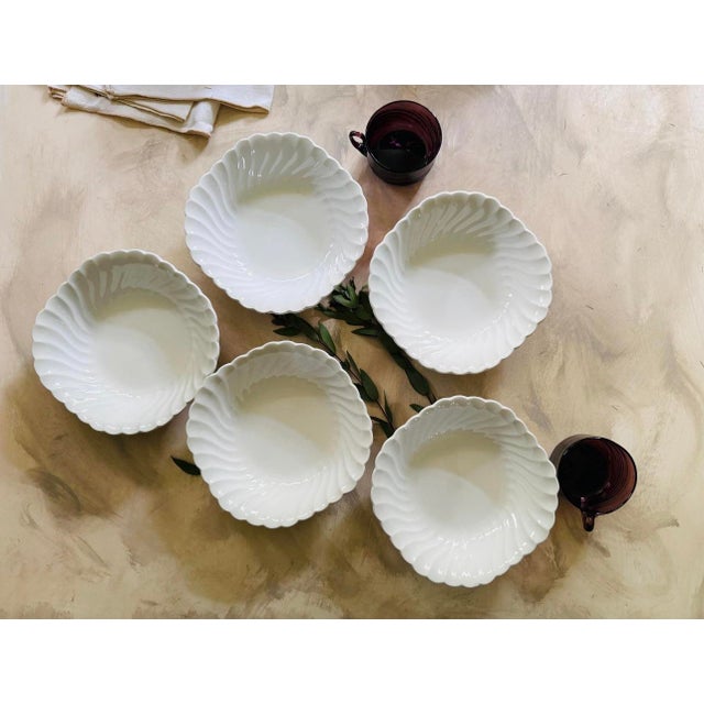 Johnson Brothers Early 20th Century Johnson Brothers in Snow White Pattern 6.25” Bowls | English Ironstone | Cottage Core | Farmhouse Decor - Set of Five (5) For Sale - Image 4 of 10