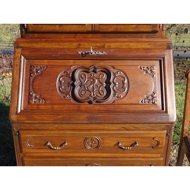 Louis XV Style Display Cabinet with Secretary and Drawers in Walnut, 1960s For Sale - Image 4 of 18