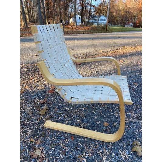 Alvar Aalto Linen and Beech Lounge Chair in very good original condition! 2nd one available with more wear showing on the...