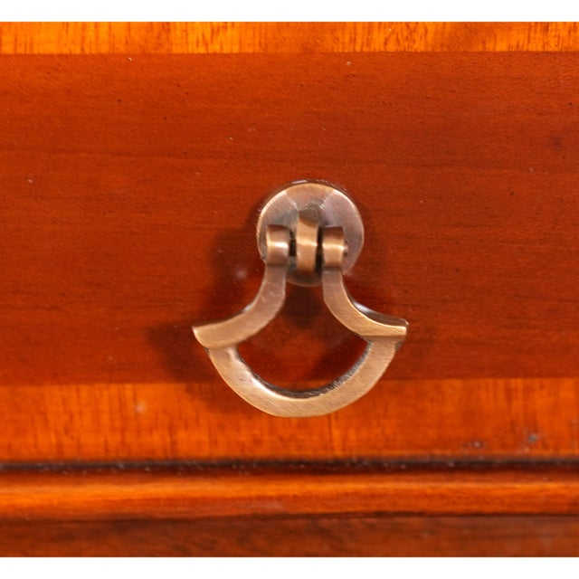 Traditional Niagara Furniture Mahogany Serving Table For Sale - Image 3 of 11