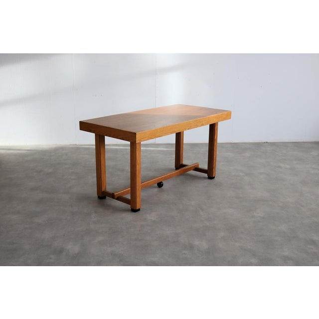 Art Deco Conference Table in Oak, 1930s, in Good conditions. Designed 1920 to 1949