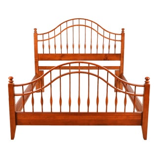 Ethan Allen American Colonial Carved Cherry Wood Queen Size Windsor Spindle Bed For Sale