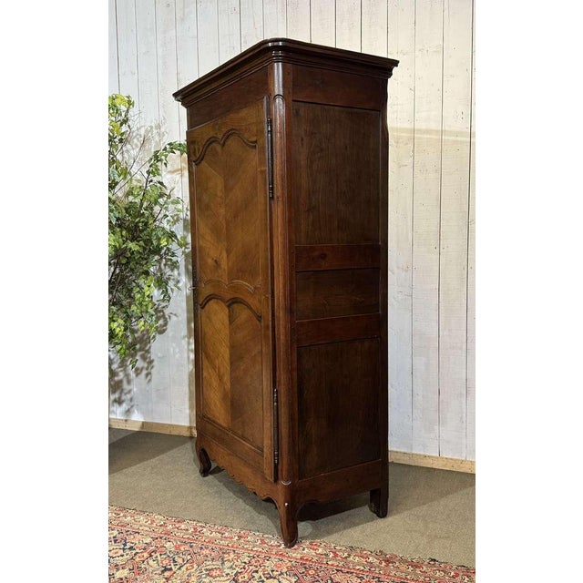 Louis XV Cherrywood Bonnetière, 19th Century For Sale - Image 10 of 14