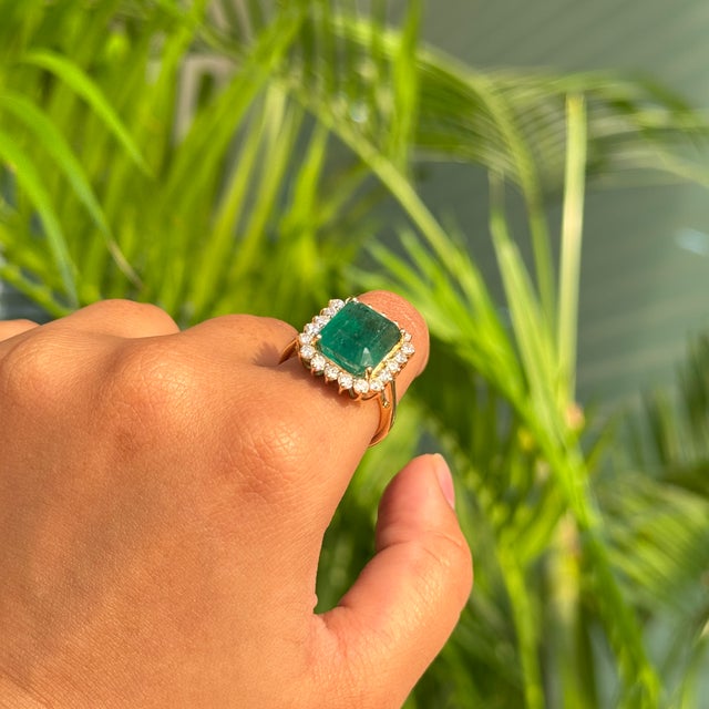 7.22Ct Zambian Emerald Halo Diamond Bridal Cocktail Ring Size 6 in 18k Solid Gold For Sale - Image 12 of 17