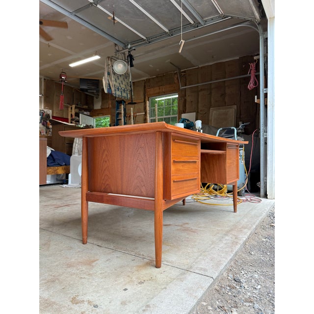 1960s Restored Arne Vodder Teak Executive Desk by Hp Hansen, Mid Century Modern For Sale - Image 6 of 12