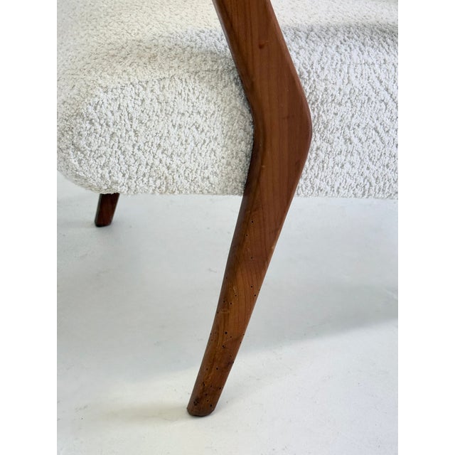 Mid-Century Italian Lounge Armchair in Cherrywood and White Bouclé, 1950s For Sale - Image 10 of 14