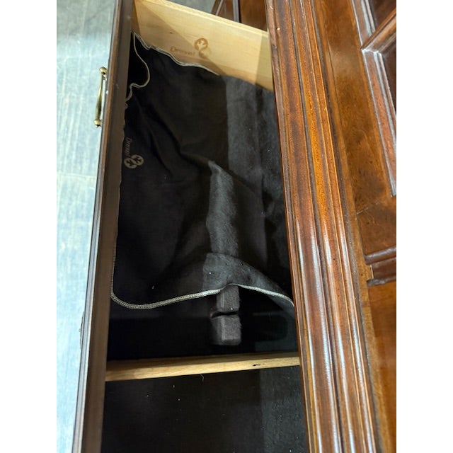 1980s Vintage Drexel Cherry Illuminated China Display Cabinet For Sale - Image 11 of 12