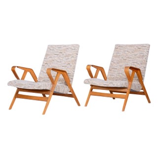 Set of Mid-Century Armchairs in Beech attributed to Tatra Pravenec, Czech, 1950s For Sale