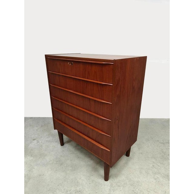 1950s Vintage Danish Chest of Drawers in Teak, 1950s For Sale - Image 5 of 6