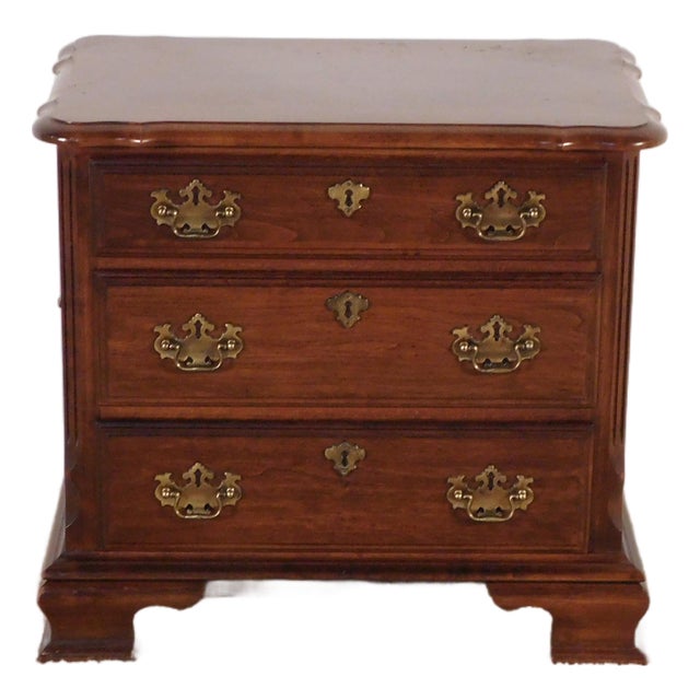 Pa House BachPennsylvania House Solid Dark Cherry 3-Drawer Bachelor's Chest Nightstandelors Chest For Sale