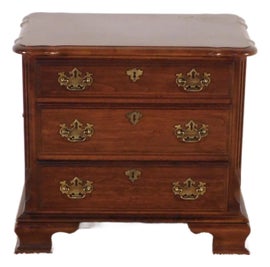 Example of Pennsylvania House Chests of Drawers