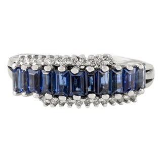 1920s Style 1.06 Ct Baguette Blue Sapphire & Diamond 14k Gold Band Ring Size 7 For Sale