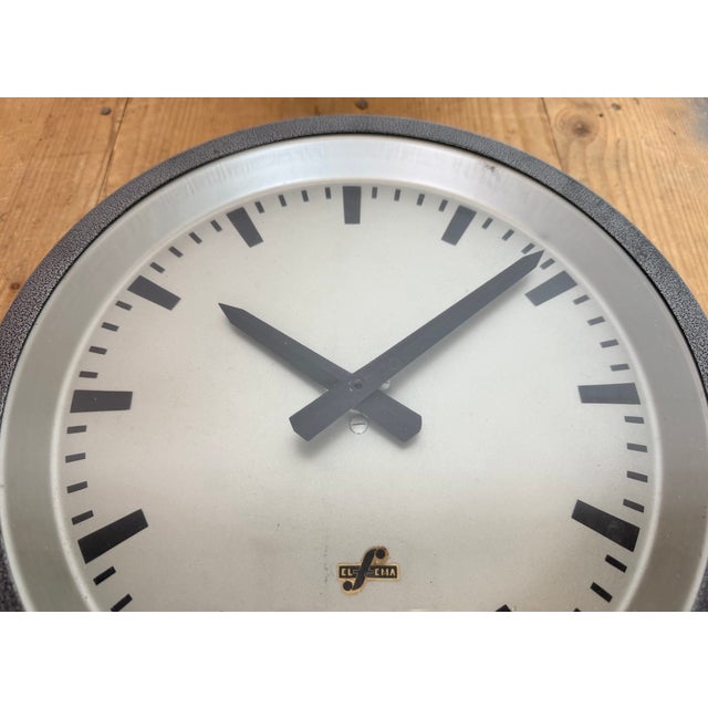 Vintage Industrial Factory Wall Clock from Elfema, 1960s For Sale - Image 10 of 17