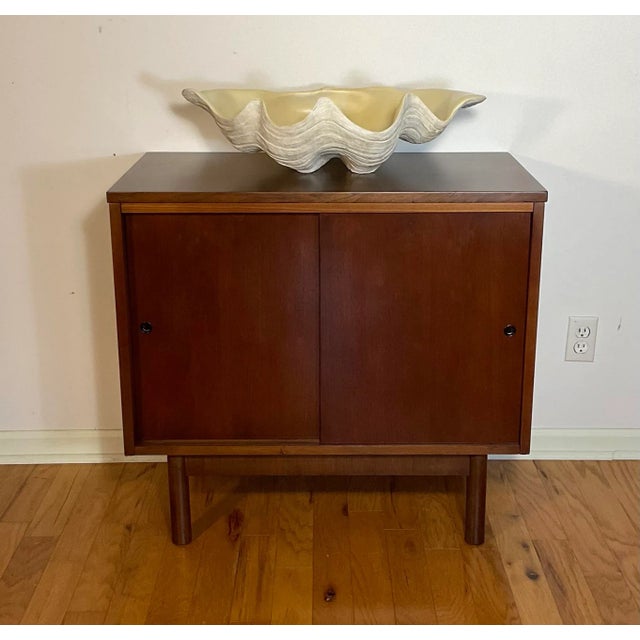 Vintage Coastal Monumental Resin Clam Shell Bowl Decor For Sale - Image 12 of 12