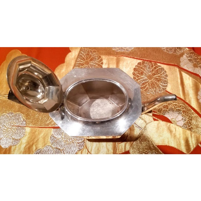 Metal 1910s Queen Anne Style Ryrie-Birks Antique Silver Plated Coffee and Tea Set- 4 Pieces For Sale - Image 7 of 11