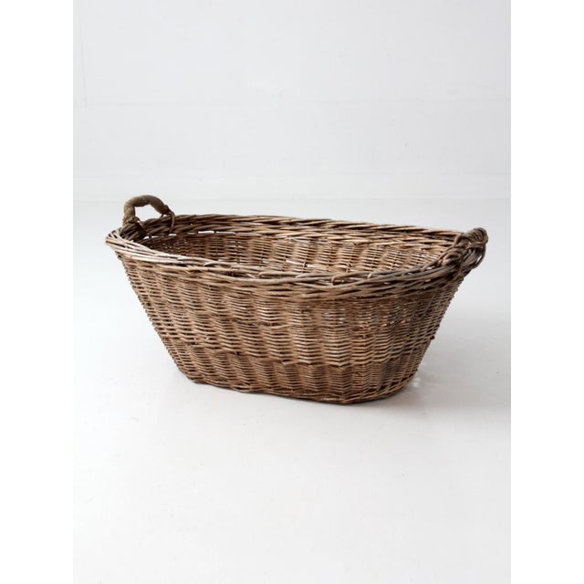 Farmhouse Antique French Country Wicker Laundry Basket With Wood Base For Sale - Image 3 of 15