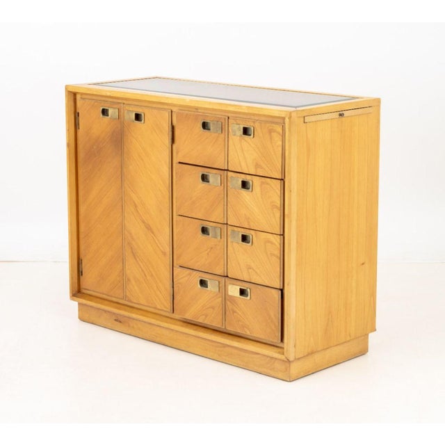Stanley Furniture Modern Mahogany Bar Cabinet, with smoky beveled glass top and pull-out surfaces on each end above two...