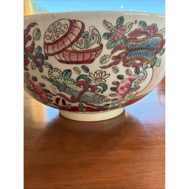 White Vintage Chinese Famille Rose Porcelain Serving Bowl w/ Figures & Shou Symbol 10" For Sale - Image 8 of 12