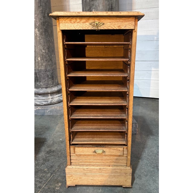 A good quality French Oak Filing Cabinet. Made from Oak with panelled sides and back, much better quality and 20 years...
