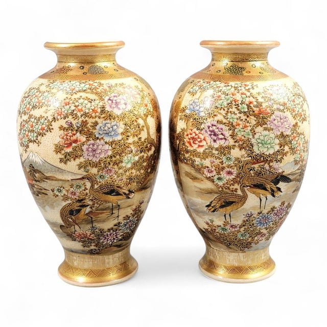 Hododa Satsuma Vases with Shimazu Crest, 1890s, Set of 2 For Sale - Image 4 of 18
