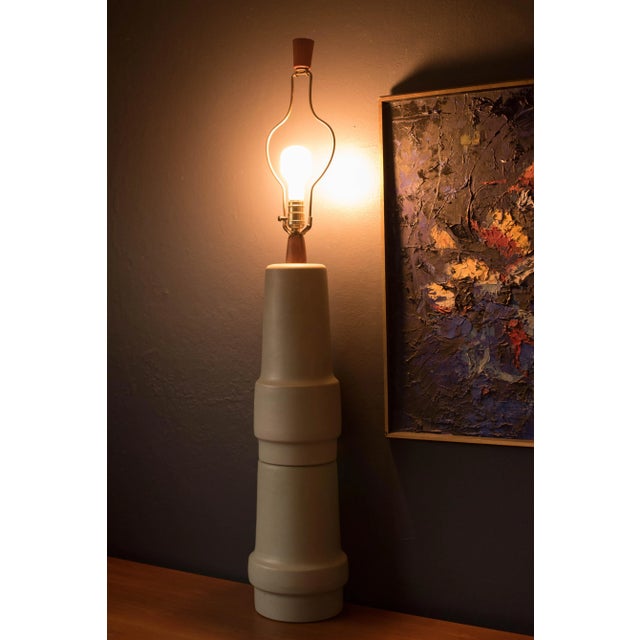 Mid-Century Modern Mid Century Stacked Ceramic Pottery Table Lamp by Martz For Sale - Image 3 of 13