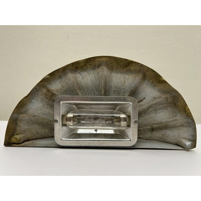 1970s Art Deco Scallop Shell Wall Lamps in Gilded Cast Bronze, 1970s, Set of 2 For Sale - Image 5 of 12