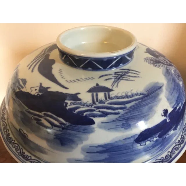 Large Chinese Export Blue & White Porcelain Storage Jar and Cover For Sale - Image 11 of 13