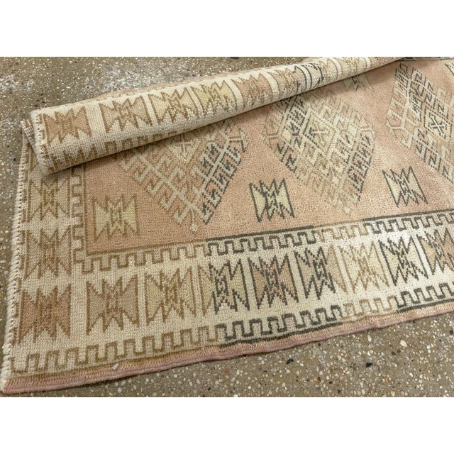Galerie Shabab Collection Mid-20th Century Turkish Anatolian Runner For Sale - Image 10 of 10