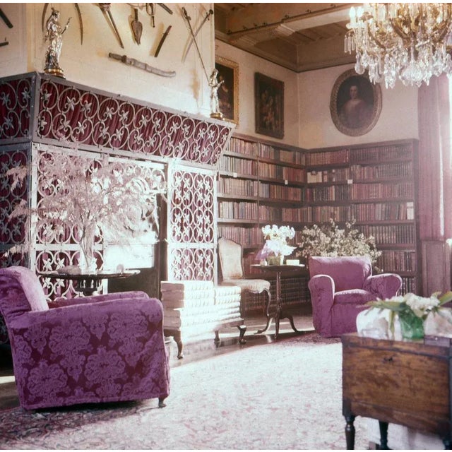 This photographic collection was kept in tin boxes for decades, consisting of 6x6 glass slides in color. The collection...