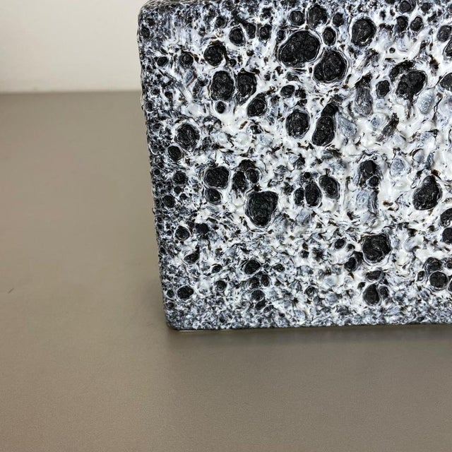 Black Pottery Fat Lava Cubic Vases in Black-White attributed to Jopeko, Germany, 1970s, Set of 2 For Sale - Image 8 of 18