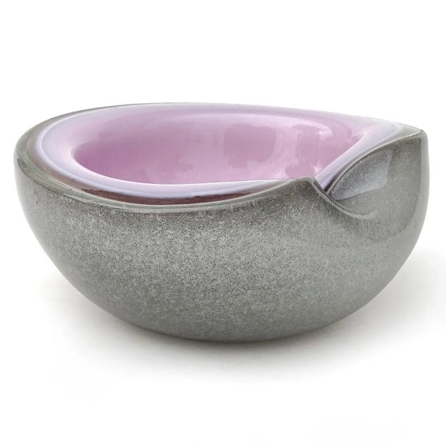 Mid 20th Century Murano Vintage Pink Gray Pulegoso Bubble Layers Italian Art Glass Mid Century Bowl Vide Poche For Sale - Image 5 of 7