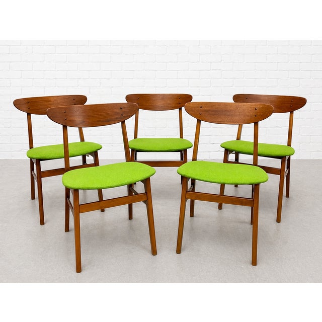 Kelly Green Mid Century Modern Teak Danish Dining Chairs by Farstrup Mobler, Set of Five For Sale - Image 8 of 10
