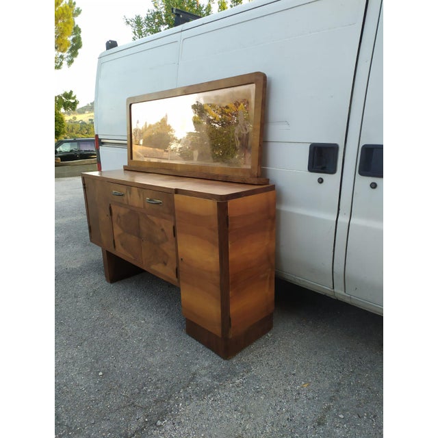 1940s Art Deco Italian Credenza in Walnut with Mirrors For Sale - Image 5 of 18