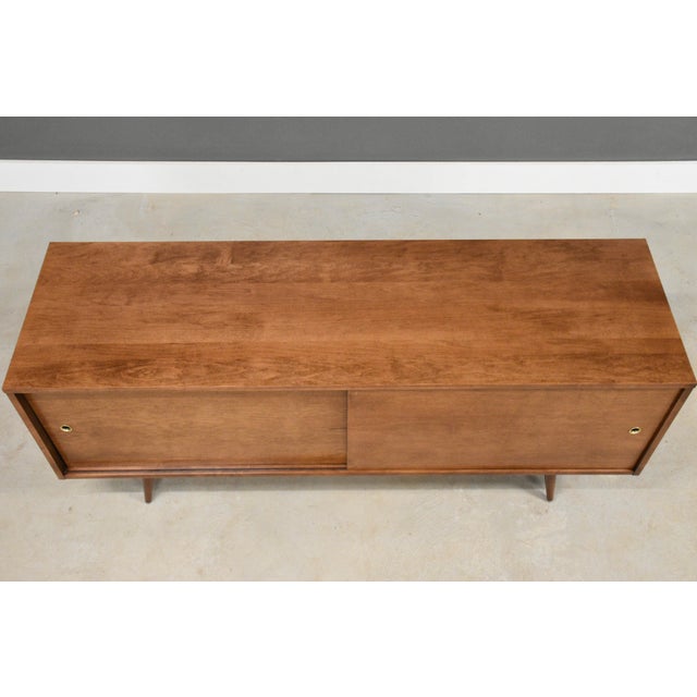 Mid-Century Modern 1950s Refinished Low Paul McCobb Planner Group 60” Credenza For Sale - Image 3 of 9