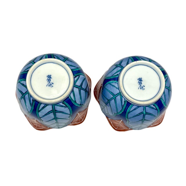 Pair of Early 20th Century Japanese Petal Shaped Bowls, Signed For Sale - Image 12 of 12