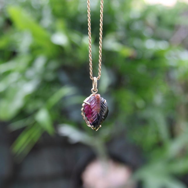 Gold 14k Gold Watermelon Tourmaline Carved Leaf Pendant For Sale - Image 8 of 9